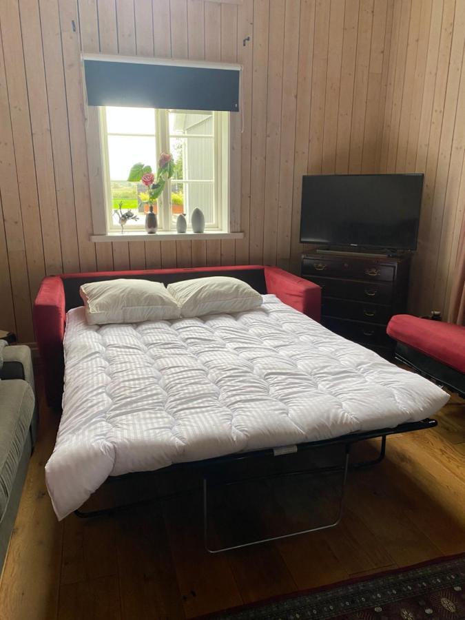 Bo i egen stuga på härlig ölandsgård Köpingsvik Exteriör bild