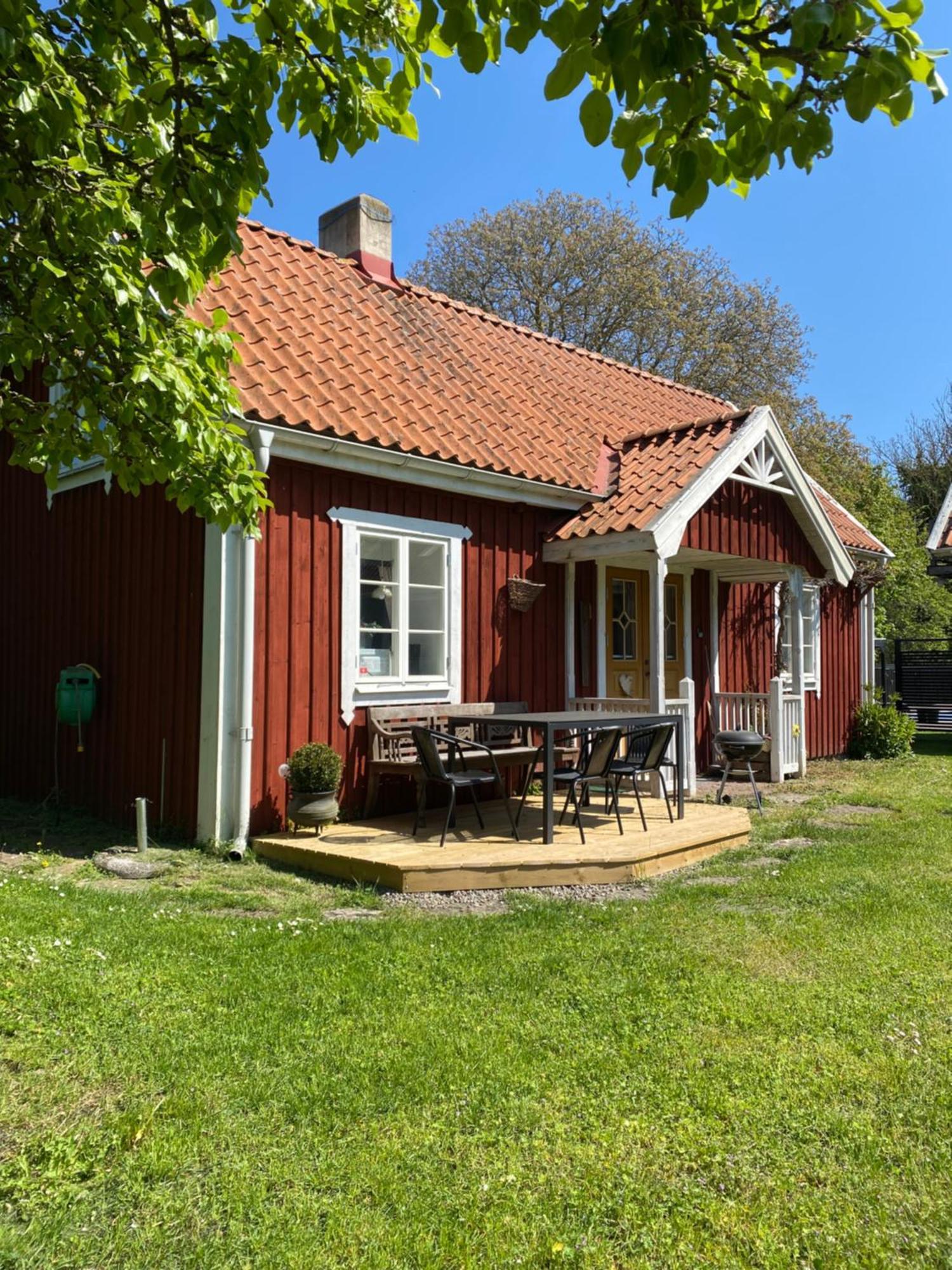 Bo i egen stuga på härlig ölandsgård Köpingsvik Exteriör bild