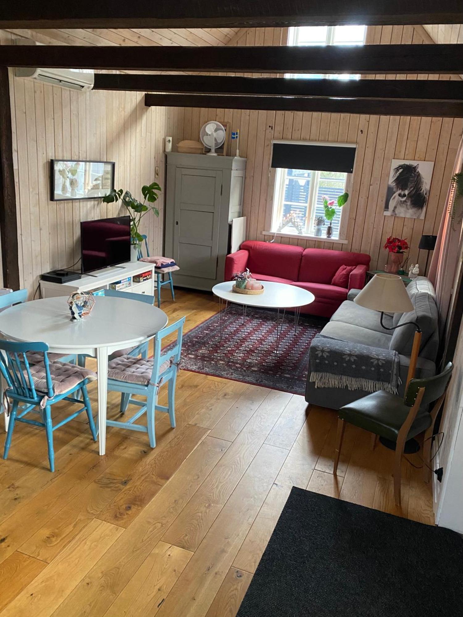 Bo i egen stuga på härlig ölandsgård Köpingsvik Exteriör bild